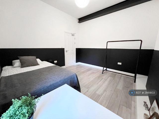 Room for rent in Furzedown, Isle Of Man