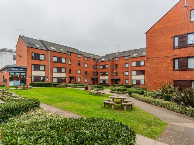 Room for rent in Highfields, Old Wharf