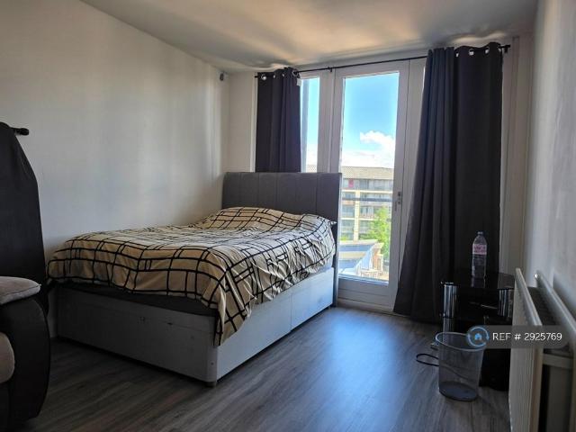 Room for rent in Calthorpe Fields, West Midlands