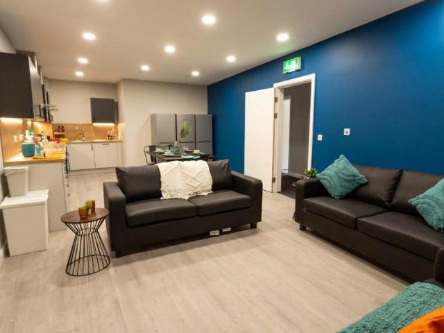 Room for rent in Saint Vincent's, Netherthorpe