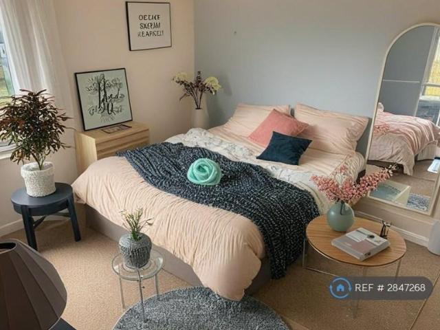 Room for rent in St Stephen, Five Acres