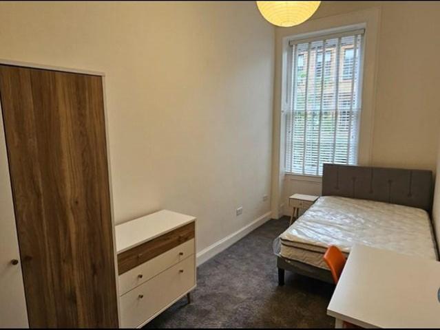 Room for rent in Hillhead, Scotland