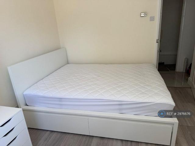 Room for rent in Ashford Common, Spelthorne