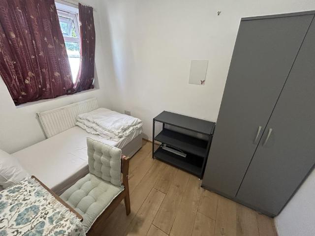 Room for rent in Hammersmith, Greater London