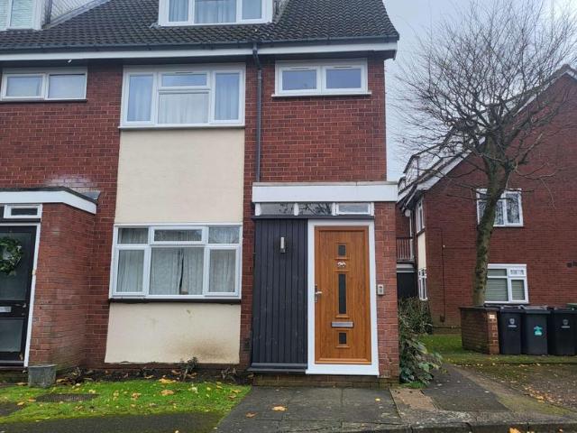 Room for rent in Hatch End, Greater London