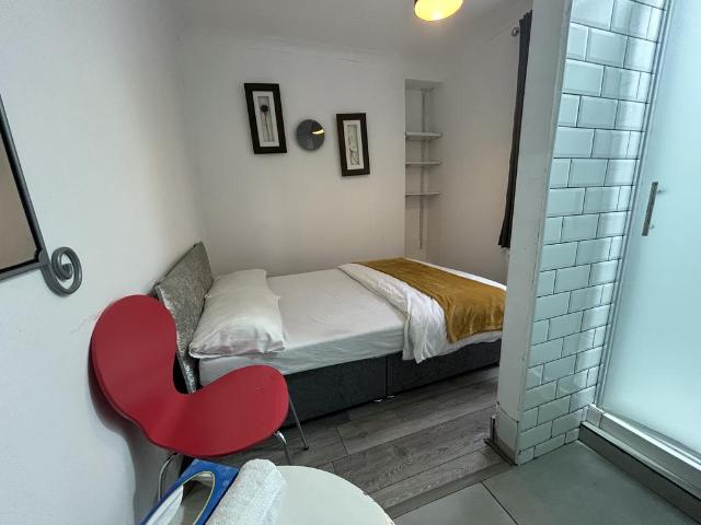 Room for rent in Shepherd's Bush, Greater London