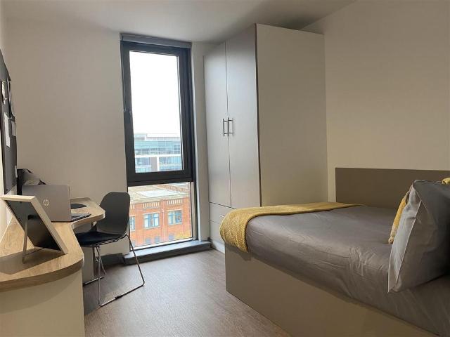 Room for rent in New Lodge, Northern Ireland