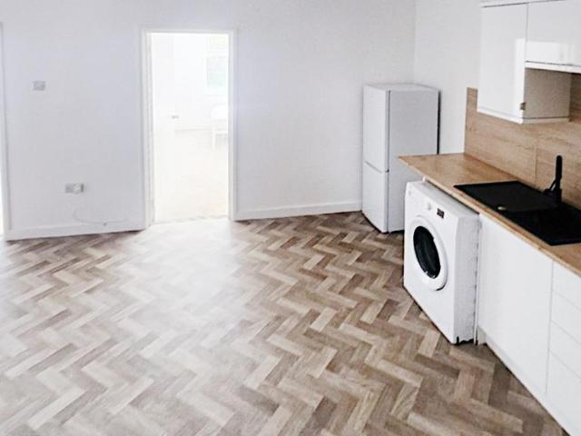 Room for rent in Feckenham, City Of Bristol