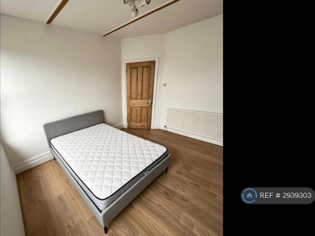 Room for rent in London Borough of Croydon, Greater London