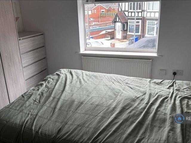 Room for rent in Longton, Stoke-on-Trent