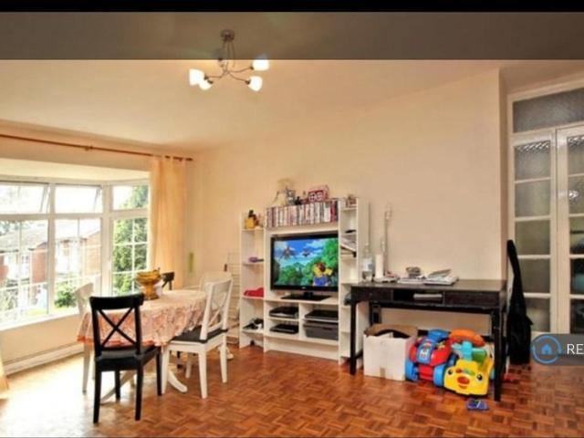 Room for rent in Westfield, Woking