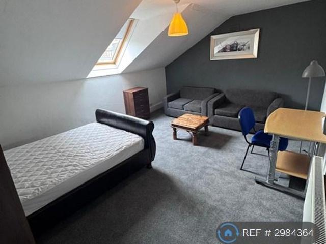 Room for rent in Garnethill, Scotland