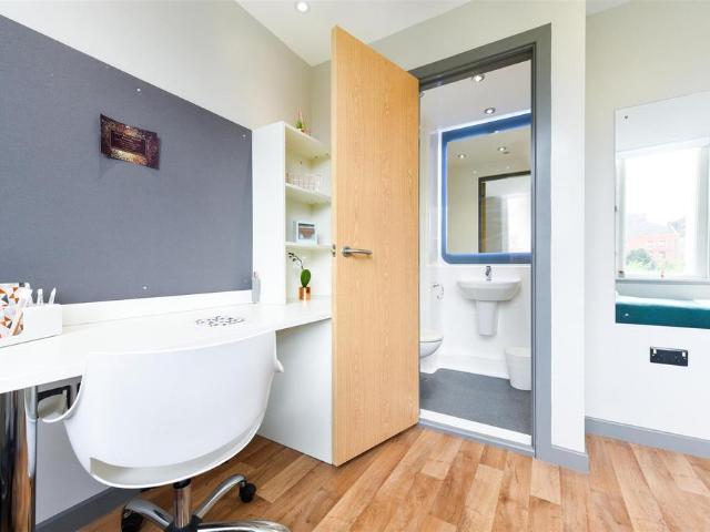 Room for rent in Sandy Row, Northern Ireland