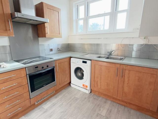 Apartment for rent in Round Hill, Brighton