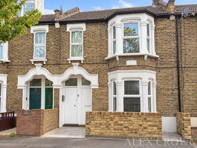 Apartment for rent in London Borough of Newham, Greater London