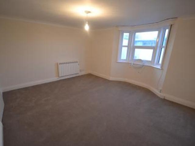 Apartment for rent in Queen's Park, Brighton