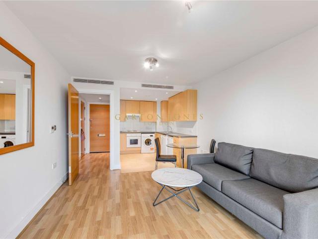 Apartment for rent in London Borough of Wandsworth, Greater London