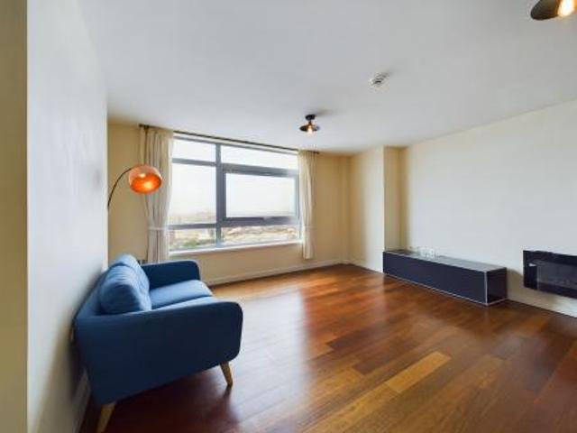 Apartment for rent in Calderstones