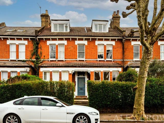 Apartment for rent in Stroud Green, Greater London