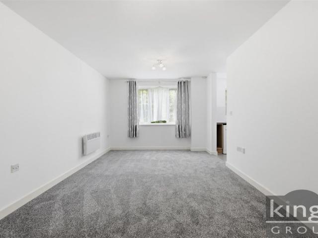 Apartment for rent in Ponders End, Greater London