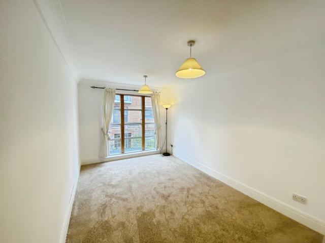 Apartment for rent in Woodthorpe, High Field