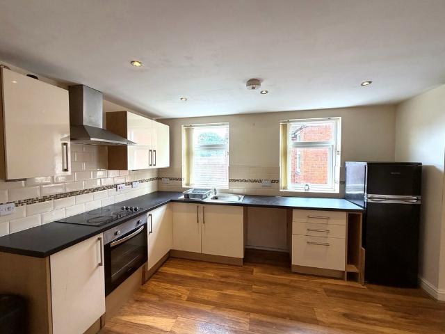 Apartment for rent in Landywood, Great Chatwell