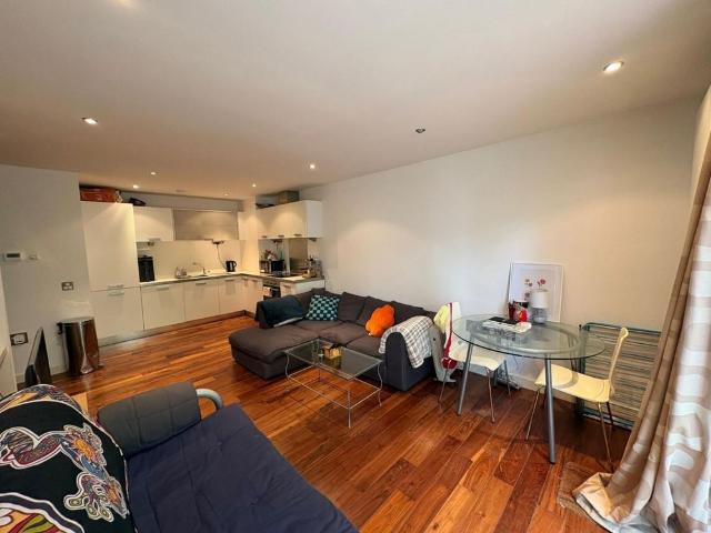 Apartment for rent in City Centre, Salford