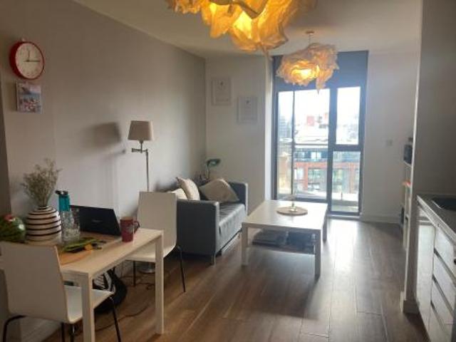 Apartment for rent in Chinatown, Calderstones