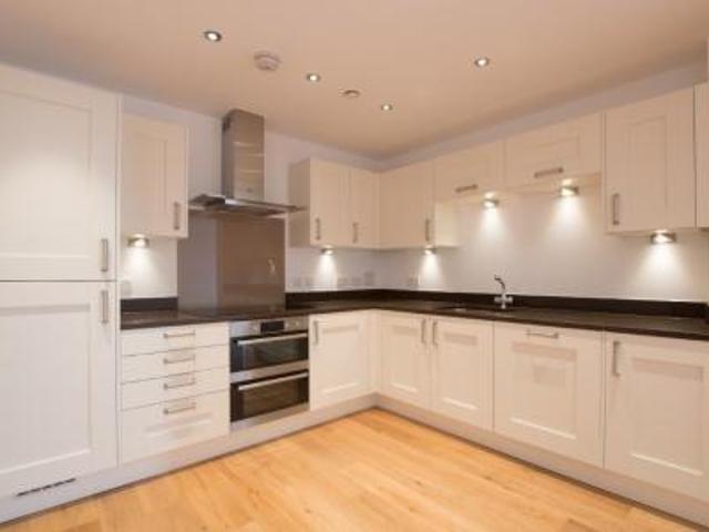 Apartment for rent in Enborne, West Berkshire
