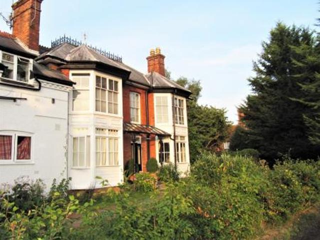 Apartment for rent in Westborough, Surrey