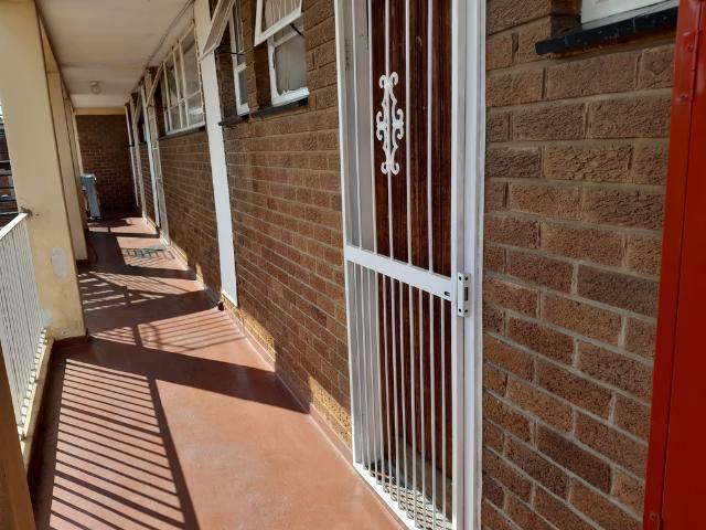 Flat for rent in Ekurhuleni, Gauteng