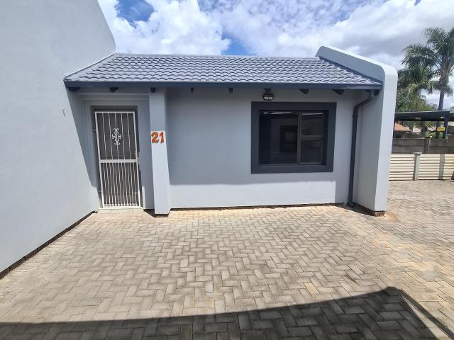 Apartment for rent in Cape Town Ward 32, Atlantis