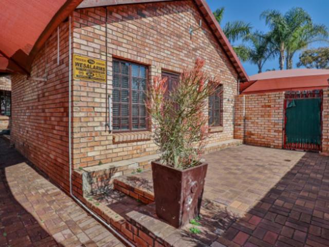 Apartment for rent in Tlhabane, North West