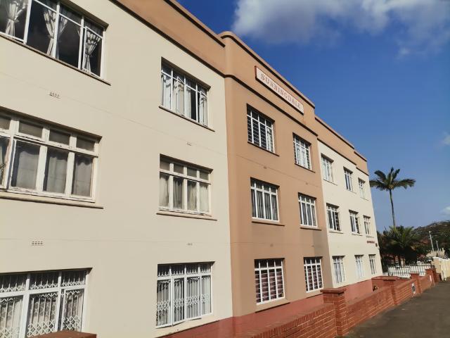 Apartment for rent in Westridge, Durban