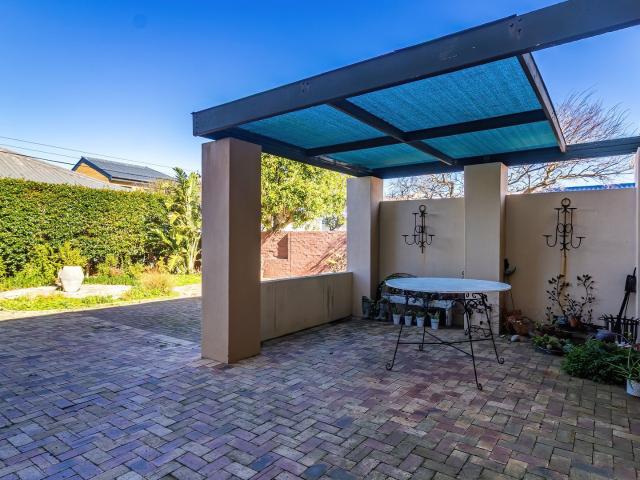 Apartment for rent in Baardskeerdersbos, Western Cape
