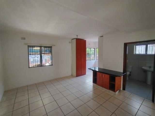 Apartment for rent in Mount Moreland, Kwazulu-natal