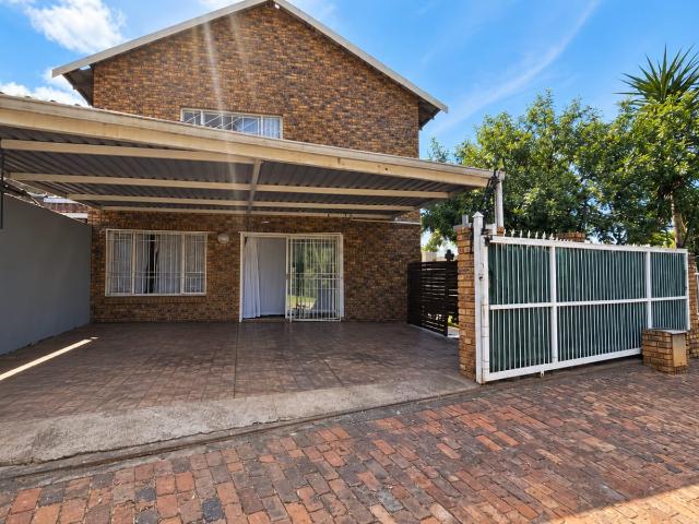 Apartment for rent in Schoemansville, Madibeng Local Municipality