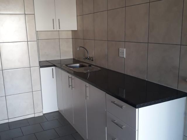Apartment for rent in West Coast, Britannia Bay