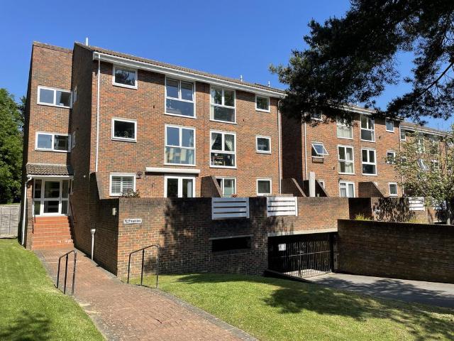 Flat for rent in Beckenham, Park Langley