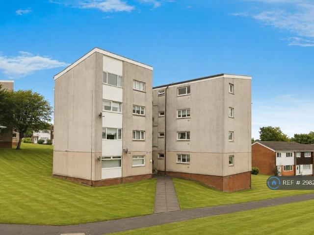 Flat for rent in St Leonards, Barassie