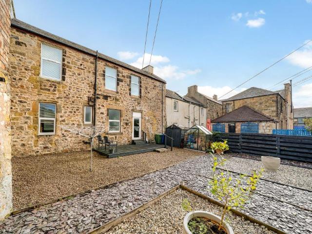 Flat for rent in Bathgate, West Lothian