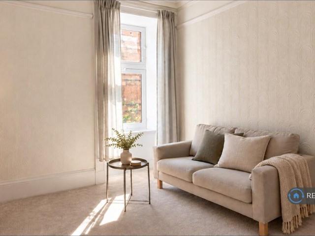 Flat for rent in Govanhill, Glasgow