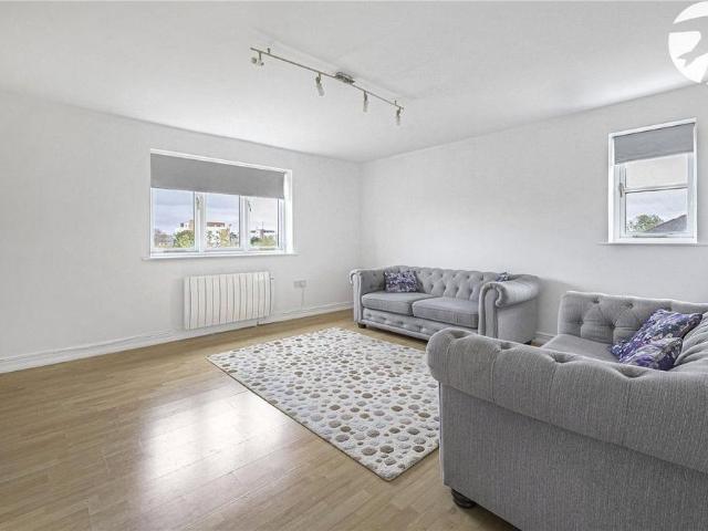 Apartment for rent in Monks Orchard, Kent