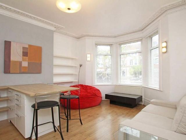 Apartment for rent in London Borough of Lambeth, Greater London