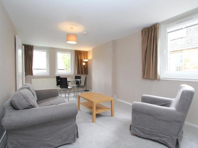 Apartment for rent in Silvermills, New Town
