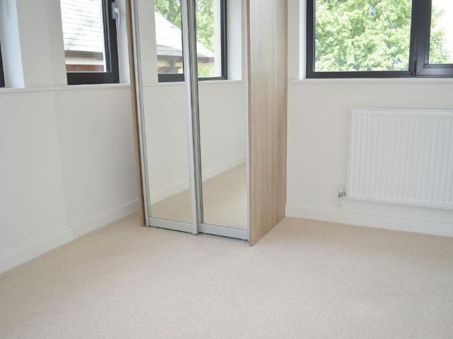 Apartment for rent in Woodcote, Epsom