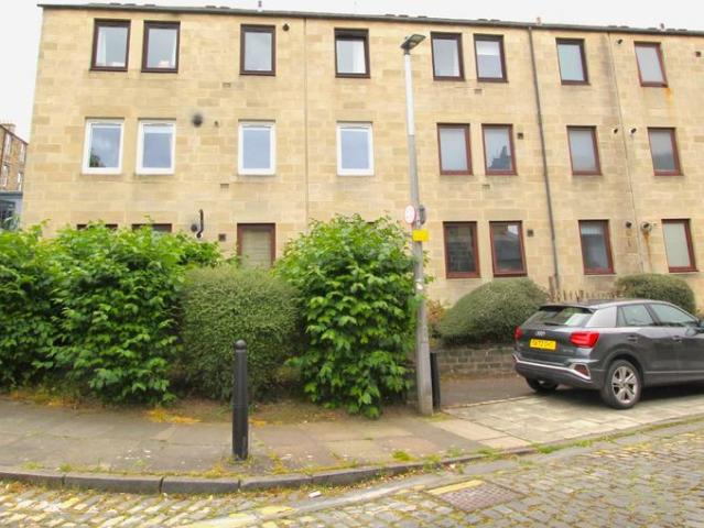 Flat for rent in Silvermills, New Town