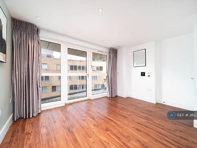 Flat for rent in Highbury, Isle Of Man