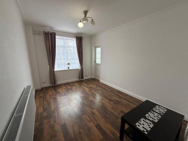 Apartment for rent in Preston, Greater London
