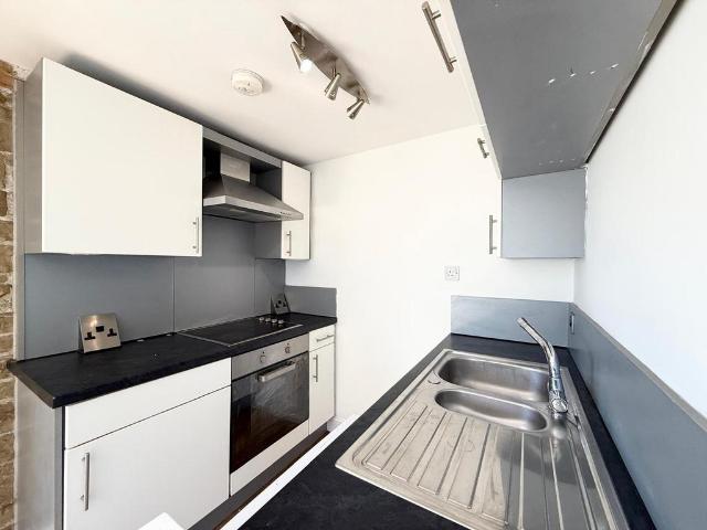 Flat for rent in Armley, West Yorkshire